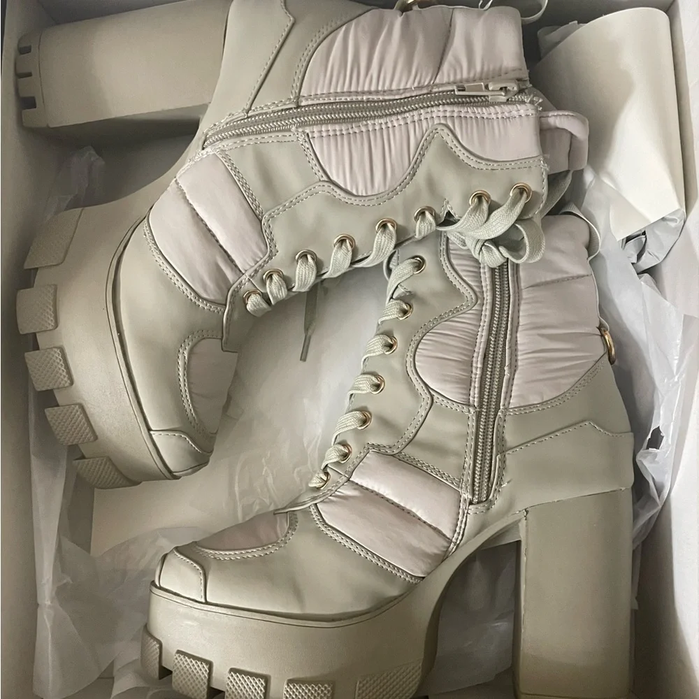 Chunky Boot - Picture 3 of 4